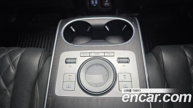 Genesis GV80 — Фото автомобиля 17