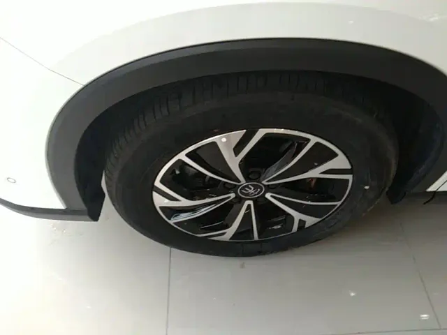 BYD Song Pro — Фото автомобиля 22