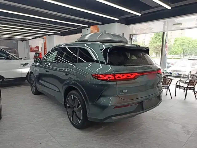 BYD Tang L — Фото автомобиля 4