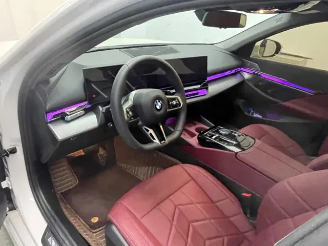 BMW 5 Series — Фото автомобиля 8