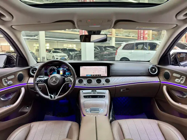 Mercedes-Benz E-Class — Фото автомобиля 7