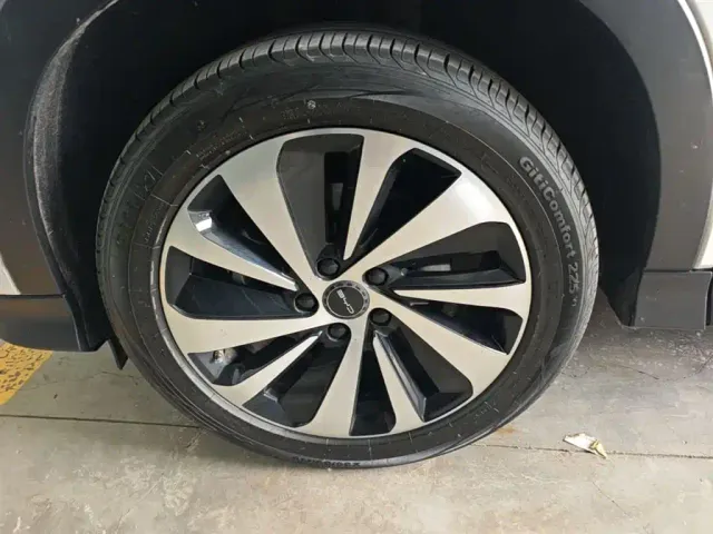 BYD Song PLUS — Фото автомобиля 22