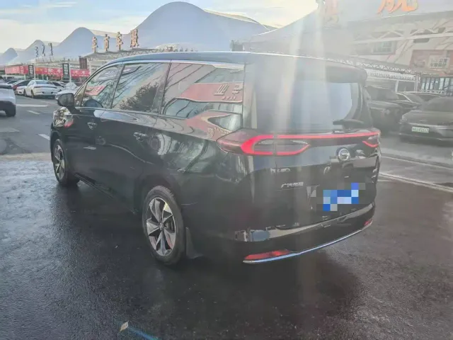 GAC Trumpchi M6 — Фото автомобиля 9