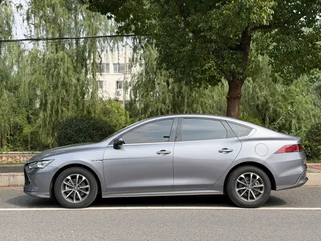 BYD Qin PLUS — Фото автомобиля 3
