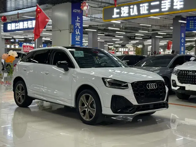 Audi Q2L — Фото автомобиля 3