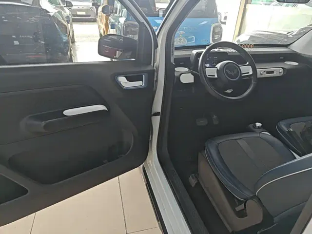 Wuling Hongguang Mini EV — Фото автомобиля 15