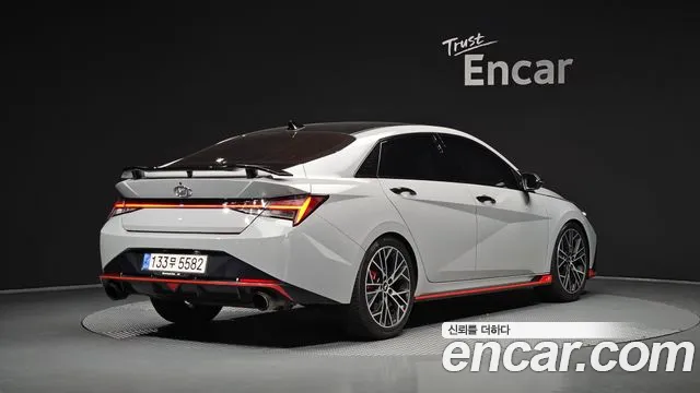 Hyundai AVANTE — Фото автомобиля 2