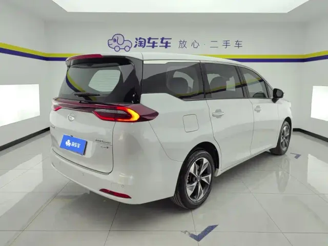 GAC Trumpchi M6 — Фото автомобиля 3