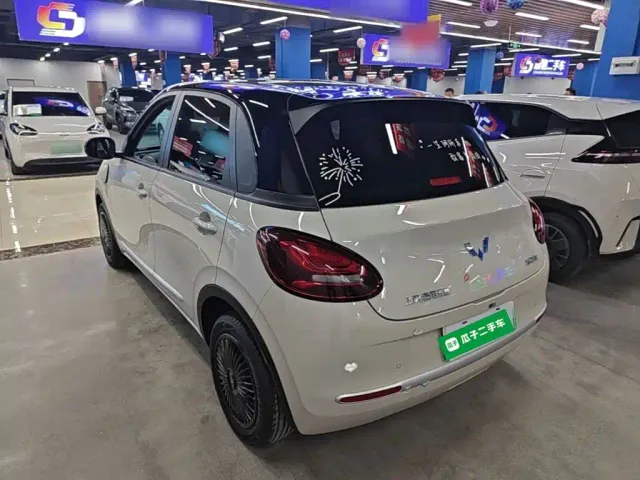 Wuling Bingo — Фото автомобиля 4