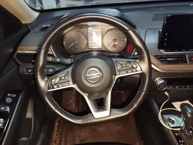 Nissan Teana — Фото автомобиля 15