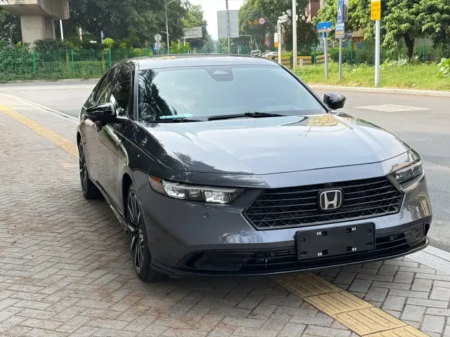 Honda Accord — Фото автомобиля 2