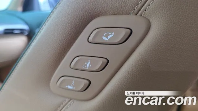 Genesis GV60 — Фото автомобиля 16