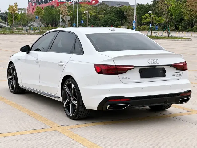 Audi A4L — Фото автомобиля 19
