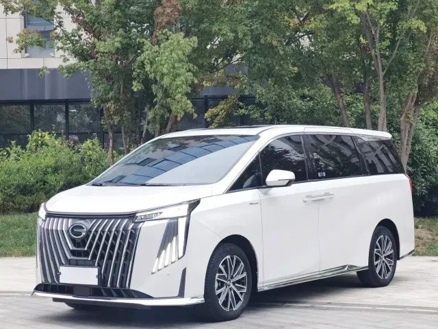 Фотография автомобиля — GAC Trumpchi M8