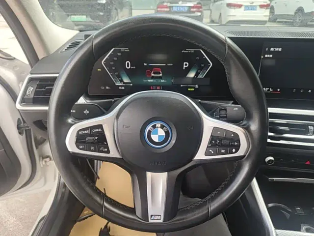 BMW i3 — Фото автомобиля 6