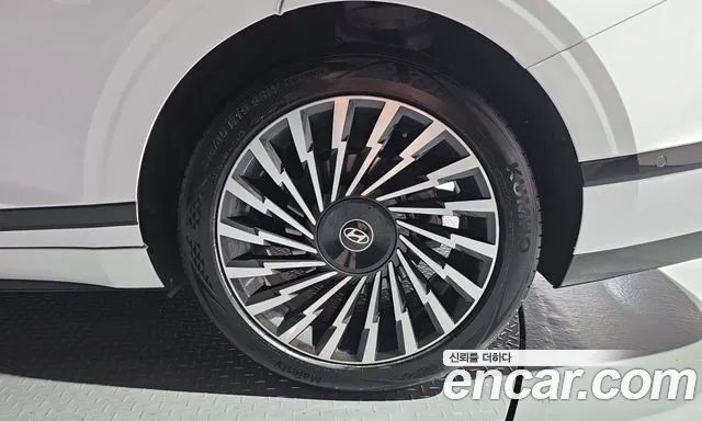 Hyundai Grandeur GN7 — Фото автомобиля 6