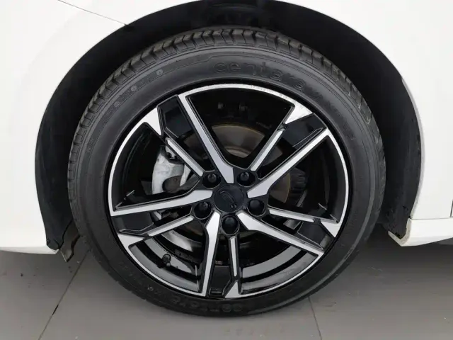 Geely Binrui — Фото автомобиля 17