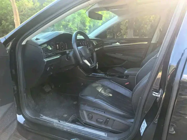 Volkswagen Passat — Фото автомобиля 9