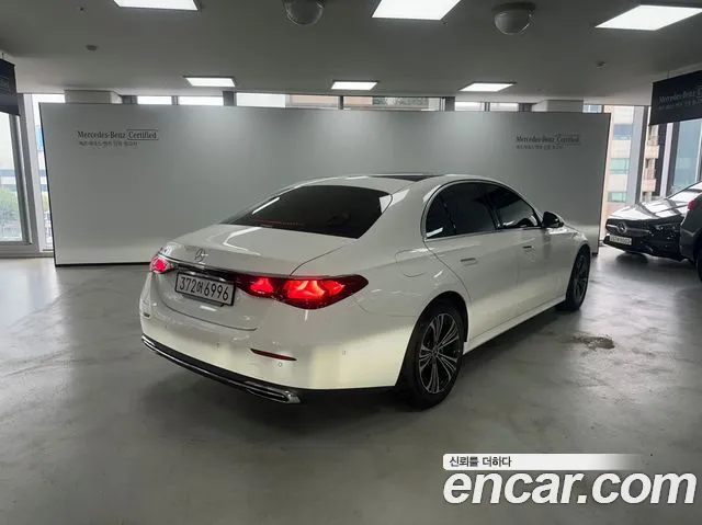 Mercedes-Benz E-Class W214 — Фото автомобиля 2