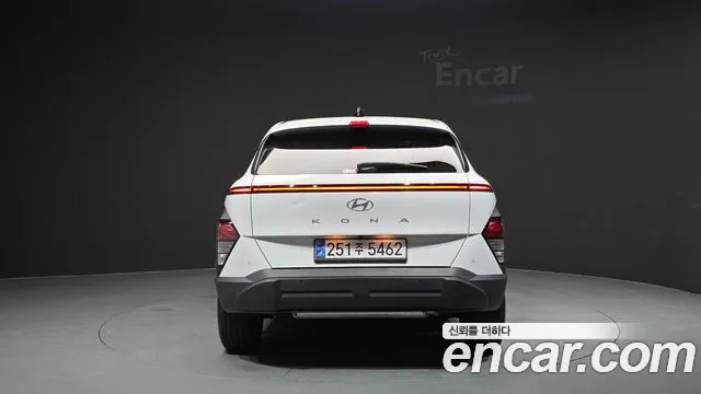 Hyundai Kona Kona (SX2) Бензин 1.6 турбо 2WD — Фото автомобиля 4