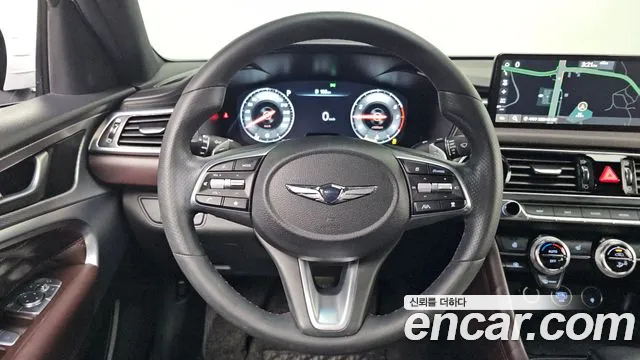 Genesis G70 — Фото автомобиля 16