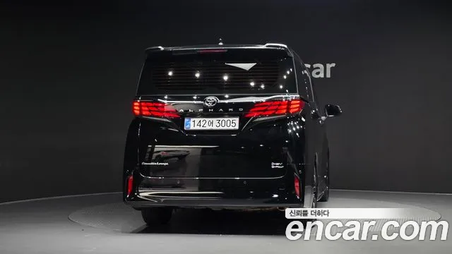 Toyota Alphard Generation 4 — Фото автомобиля 3
