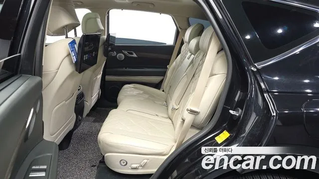 Genesis GV80 — Фото автомобиля 16