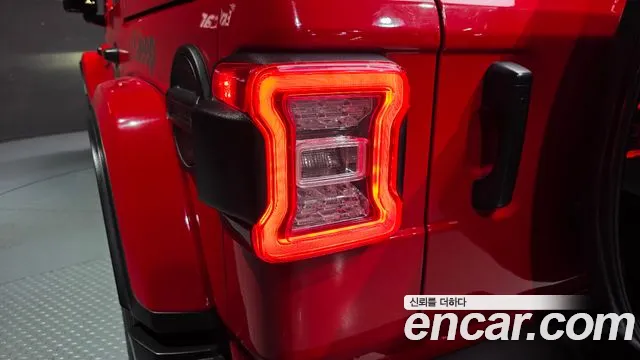 Jeep Wrangler Wrangler (JL) 2.0 Overland 4 двери — Фото автомобиля 22