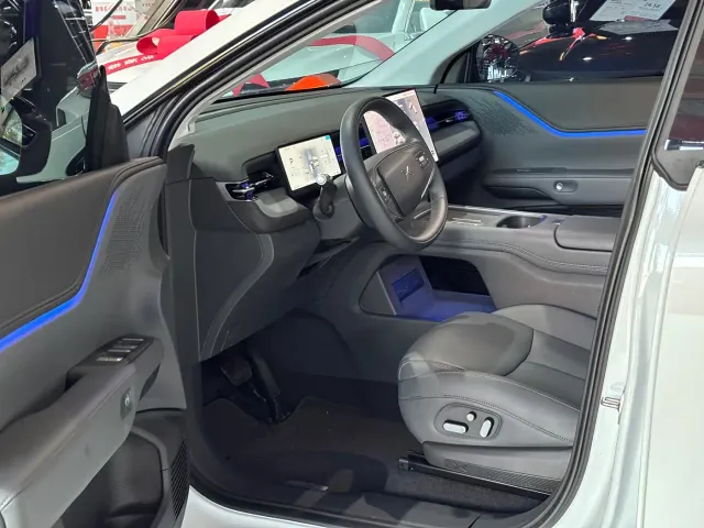 Xpeng G6 — Фото автомобиля 6