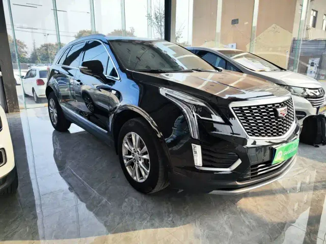 Cadillac XT5 — Фото автомобиля 3