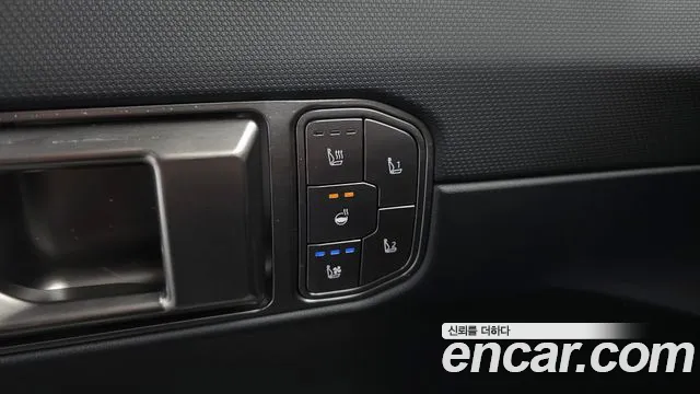 Kia EV4 — Фото автомобиля 28