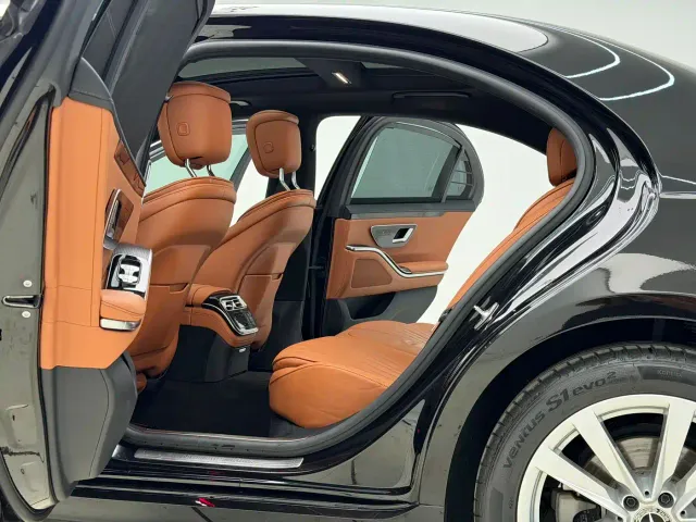 Mercedes-Benz S-Class — Фото автомобиля 11