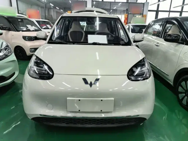 Wuling Bingo — Фото автомобиля 2