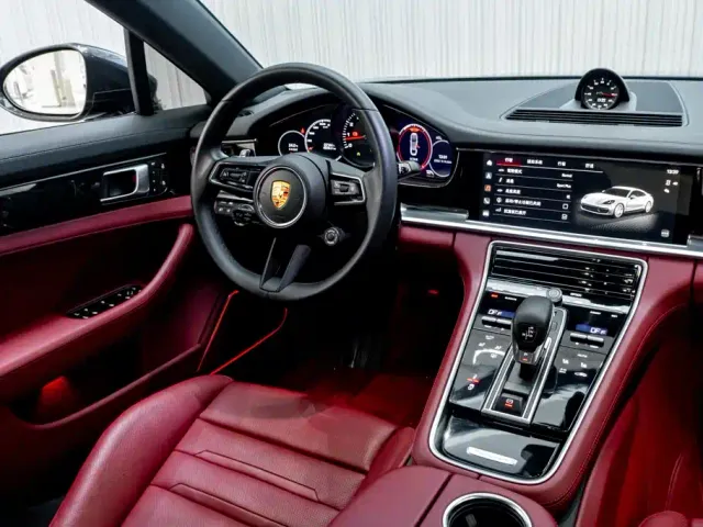 Porsche Panamera — Фото автомобиля 27