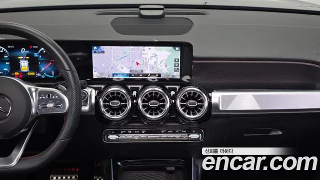 Mercedes-Benz GLB-Class — Фото автомобиля 10