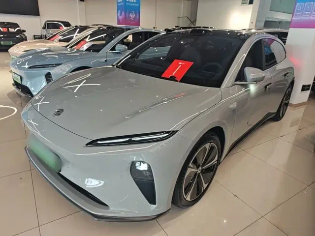 Фотография автомобиля — Nio ET5 Touring