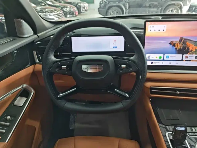Geely Boyue — Фото автомобиля 10