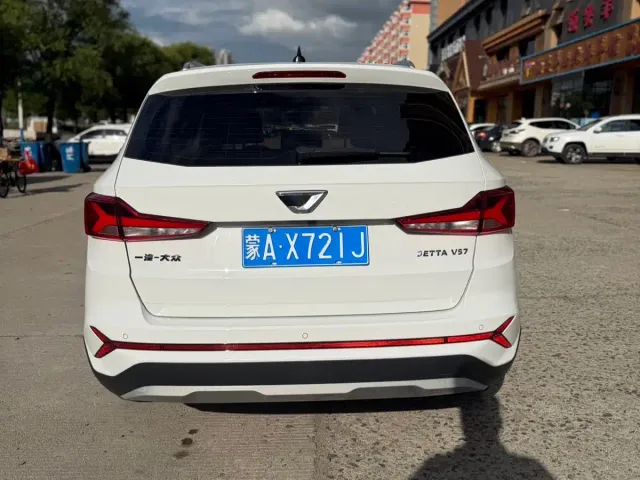 Jetta VS7 — Фото автомобиля 5