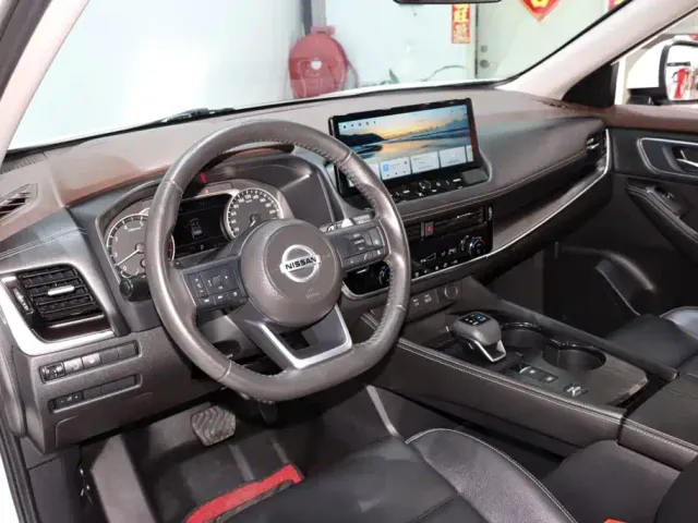 Nissan X-Trail — Фото автомобиля 10