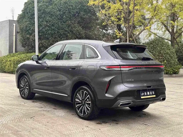 Chery Tiggo 8 — Фото автомобиля 14