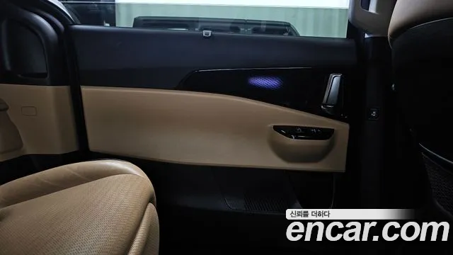 Kia Carnival 4th Gen — Фото автомобиля 14