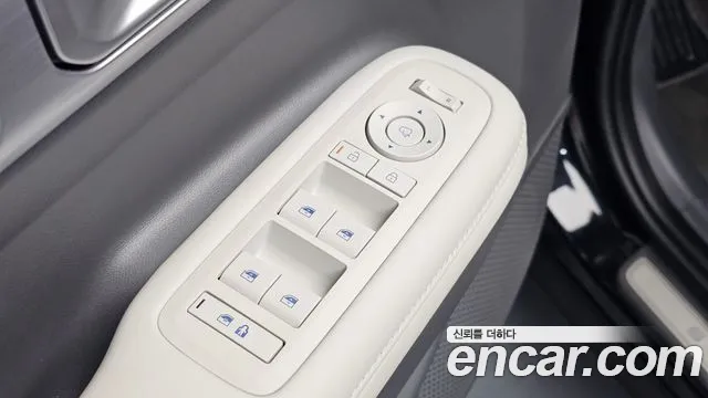 Hyundai Santafe Santa Fe (MX5) Бензин 2.5T 2WD — Фото автомобиля 25