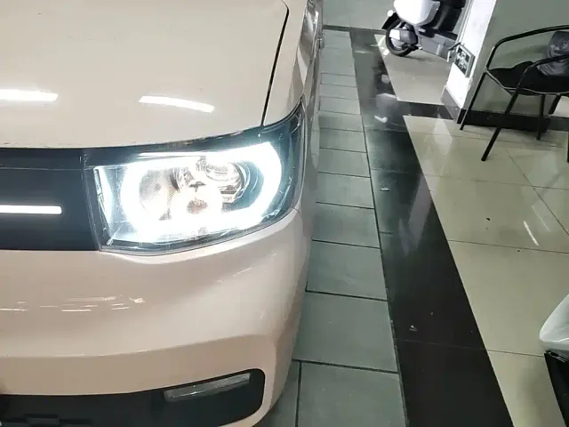 Wuling Hongguang Mini EV — Фото автомобиля 23