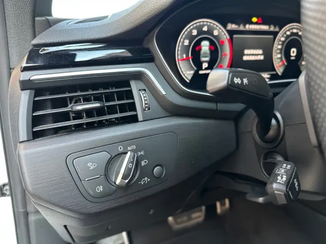 Audi A4L — Фото автомобиля 14