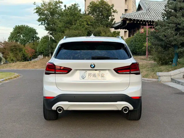 BMW X1 — Фото автомобиля 5