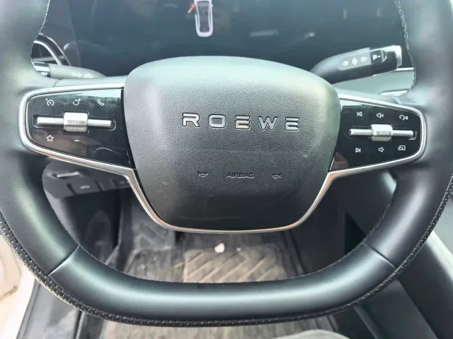 Roewe D7 — Фото автомобиля 14
