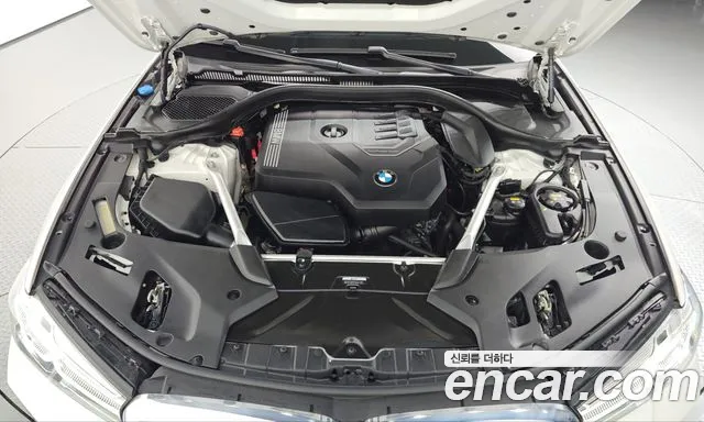 BMW 5 Series G30 — Фото автомобиля 9