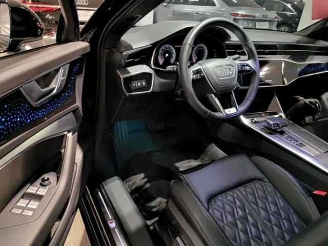 Audi A6L — Фото автомобиля 15