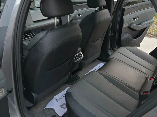 BYD Qin L — Фото автомобиля 14