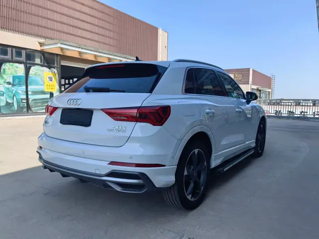 Audi Q3 — Фото автомобиля 9